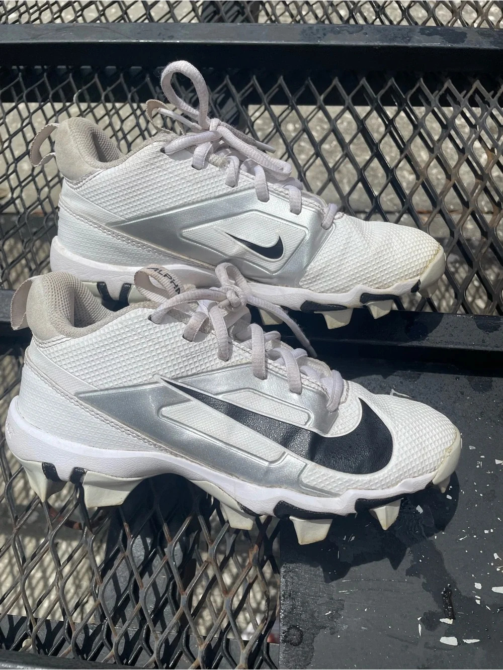 Nike Kids White and Silver Cleats
